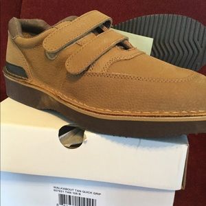 Men’s Tan Leather Walkabout Shoes
